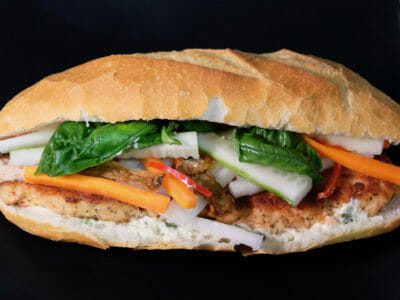 salmon-banh-mi-vietnamese-baguette-banh-mi-cha-ca