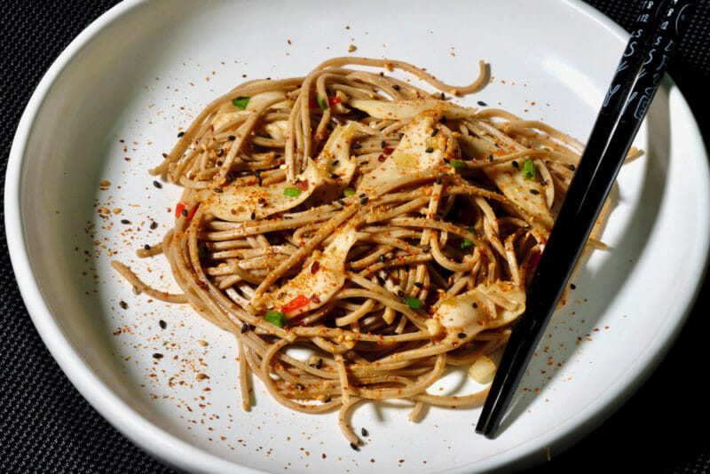 sauteed-abalone-paua-garlic-chilli-soba-noodles