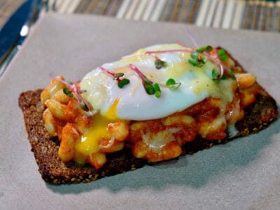 homemade-baked-beans-and-eggs-on-toast