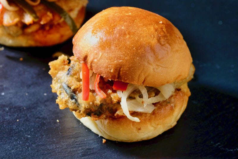 beer-battered-oyster-spicy-pickled-fennel-slider-oyster-poor-boy