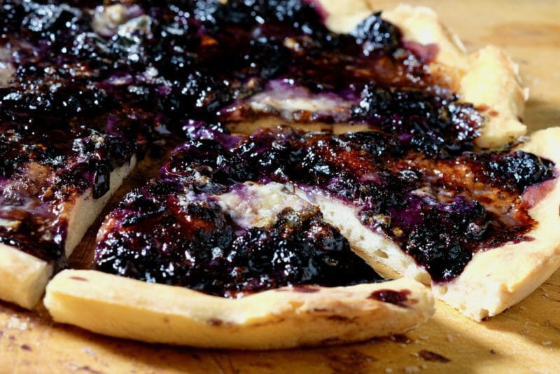 blueberry-blue-cheese-flatbread