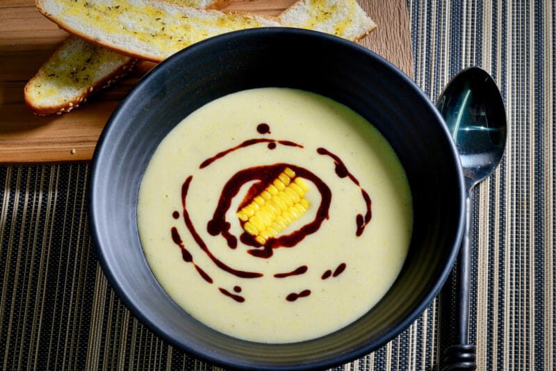 sweet-corn-soup-paprika-drizzle-corn-potage