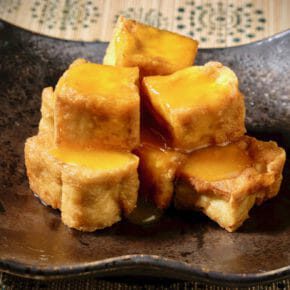 egg-yolk-sauce-on-crispy-tofu