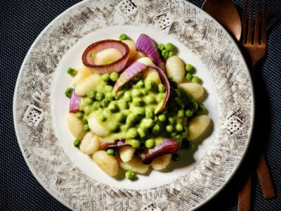 gnocchi-miso-peas-red-onion