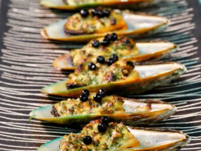 mussels -with-garlic-butter