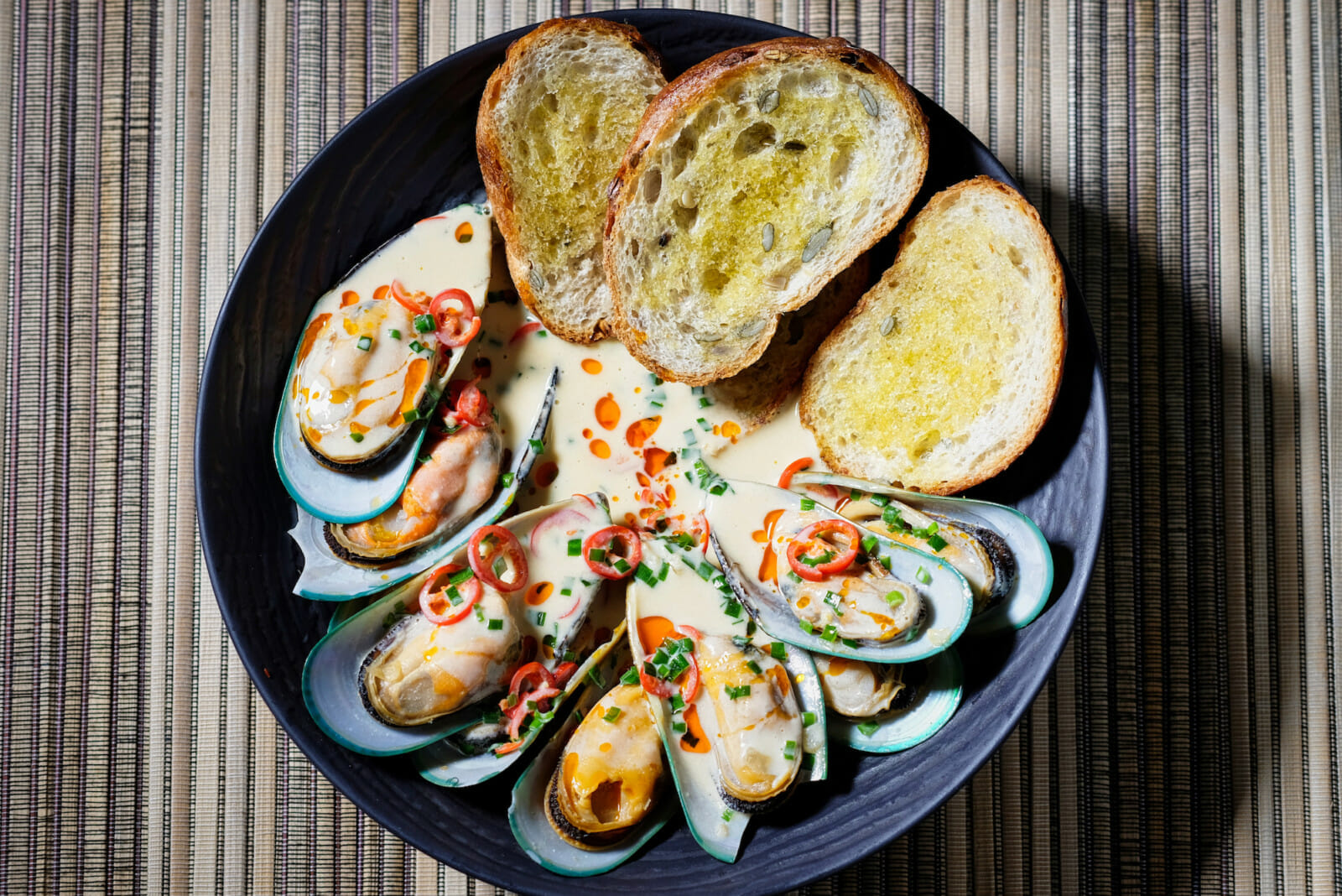 NZ green mussels steamed in sake and miso delectabilia