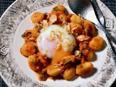 pan-fried-gnocci-gochujang-sauce-onsen-egg