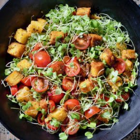 polenta-crouton-tomato-salad-balsamic-dressing