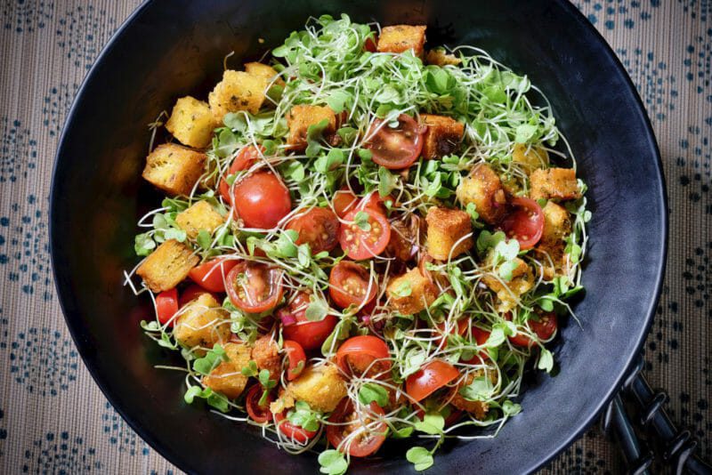 polenta-crouton-tomato-salad-balsamic-dressing