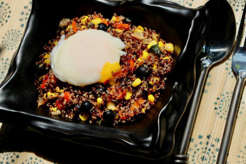 quinoa-salad-with-blueberries