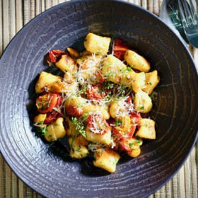 ricotta-gnocchi-roasted-tomatoes