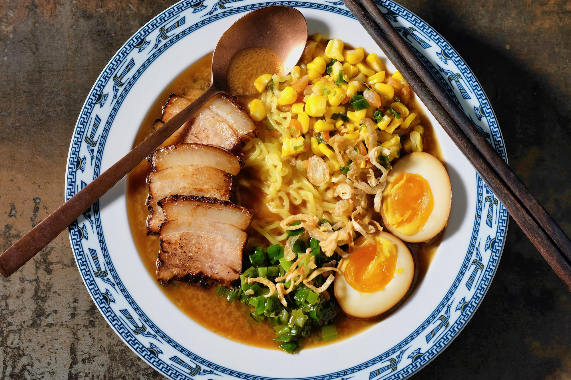 At give tilladelse Komedieserie diakritisk Saigon Spicy Miso Ramen with street food toppings - delectabilia