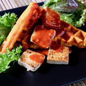 kimchi-jeon-pancakes-waffles-gochujang-sauce