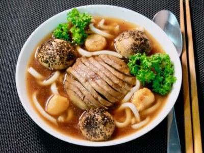 roast-garlic-smoky-mushroom-udon-soup