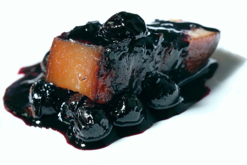 sous-vide-pork-belly-blueberry-reduction