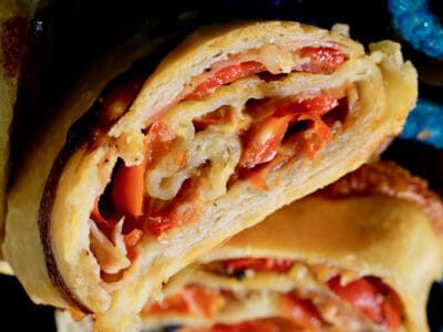 stromboli-prosciutto-camembert-red-peppers-how-to-make-stromboli